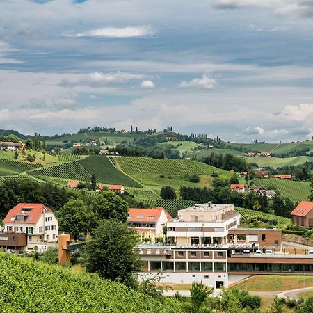 Landgut Am Poessnitzberg Hotel Leutschach Exterior photo
